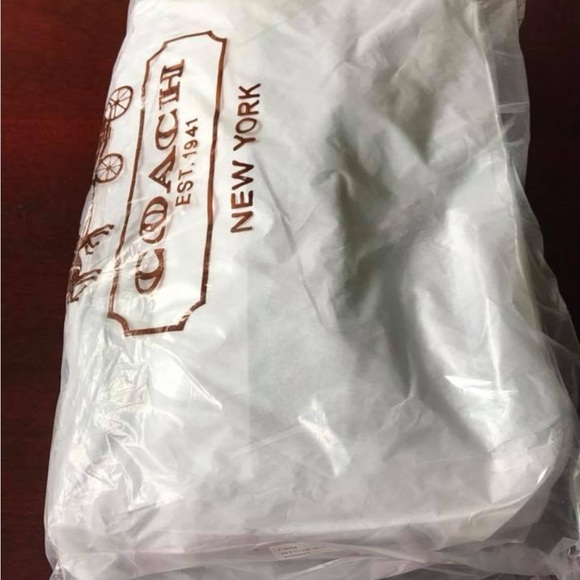 *STUNNING!* Coach Denim Blue Tote Bag/Diaper Bag in ORIGINAL PACKAGING - Picture 7 of 8